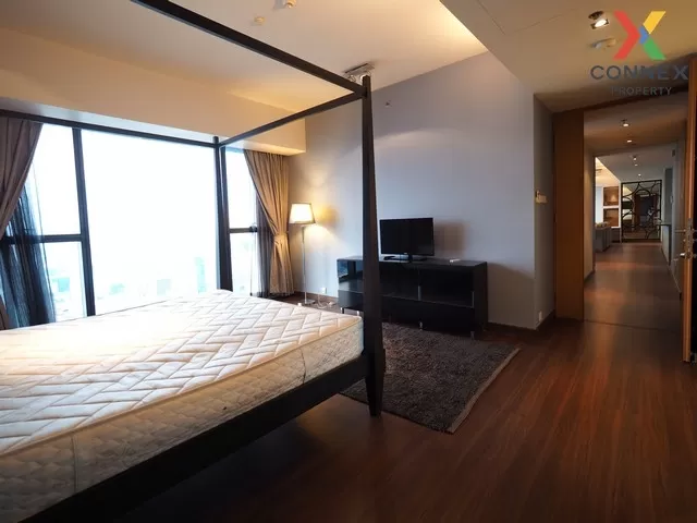 FOR RENT condo , The Met , corner unit , BTS-Chong Nonsi , Thungm